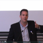 Sylvain Bréchet lors des sa conférence "Big Bang et création : l'univers est-il intelligible"